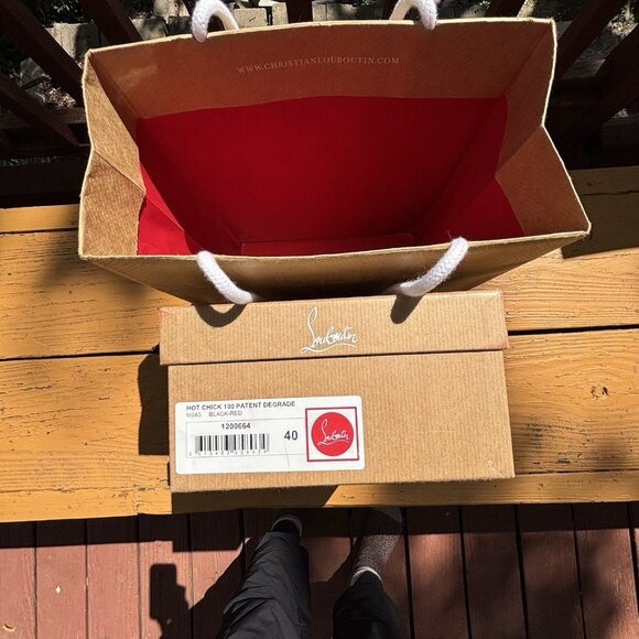 Christian Louboutin EU 40 Hot Chick 100mm Patent Pointed Toe Heel Pump Black - Picture 9 of 10